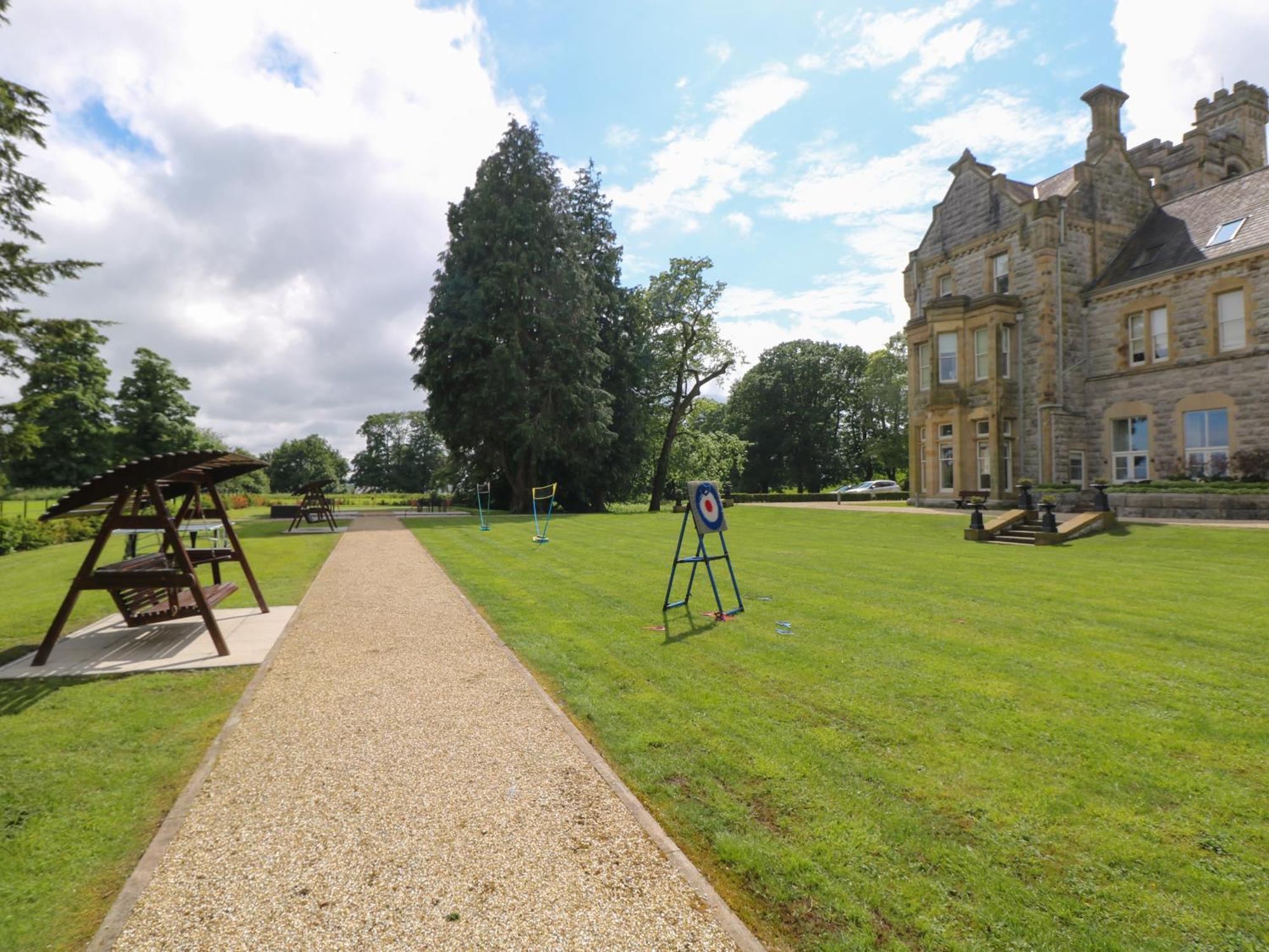 The Violet Suite Stone Cross Mansion Ulverston Extérieur photo